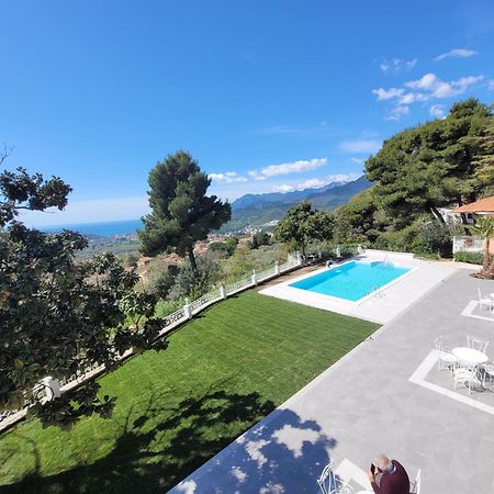 Villa Esmeralda Salerno Zewnętrze zdjęcie