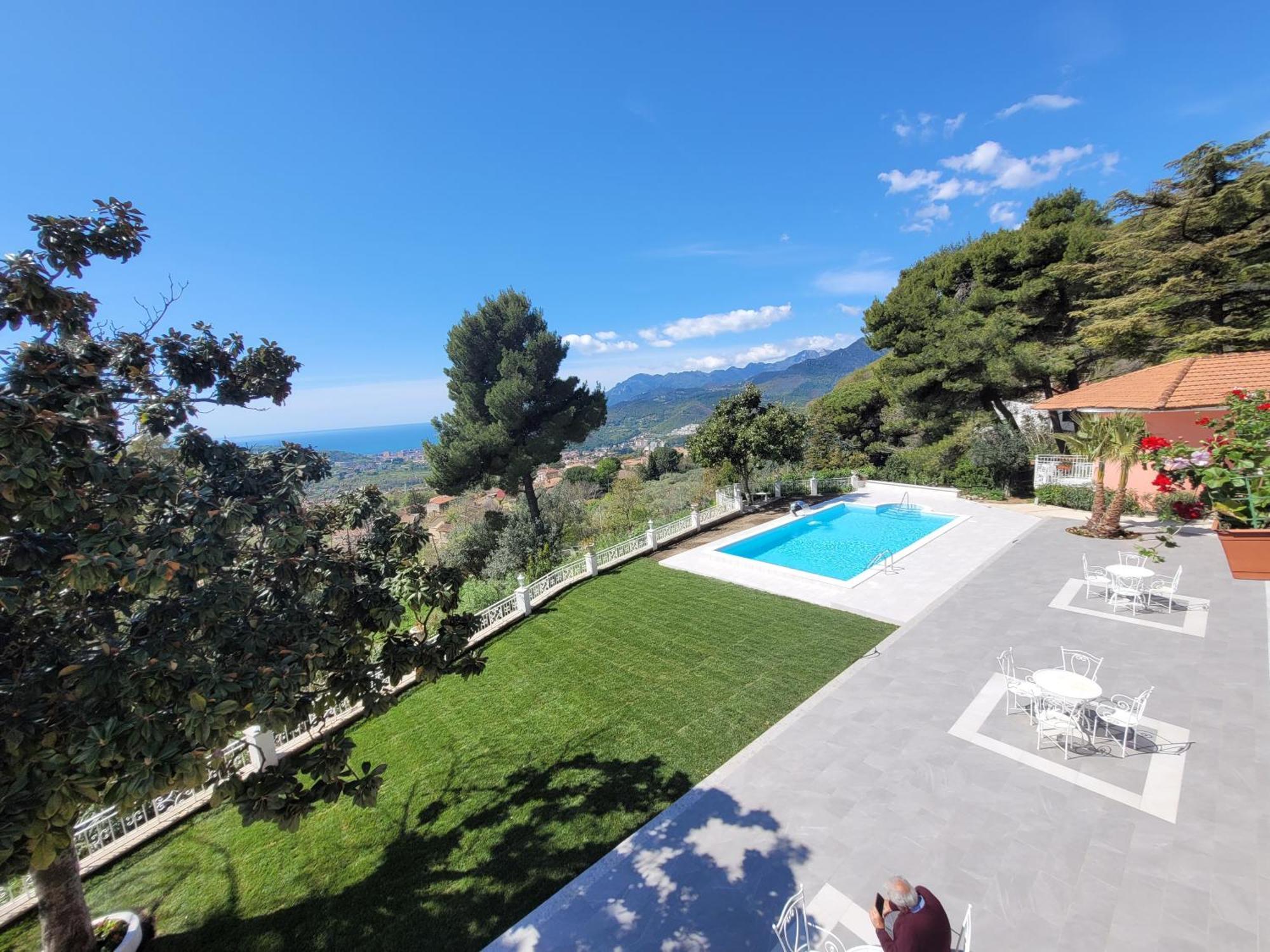 Villa Esmeralda Salerno Zewnętrze zdjęcie